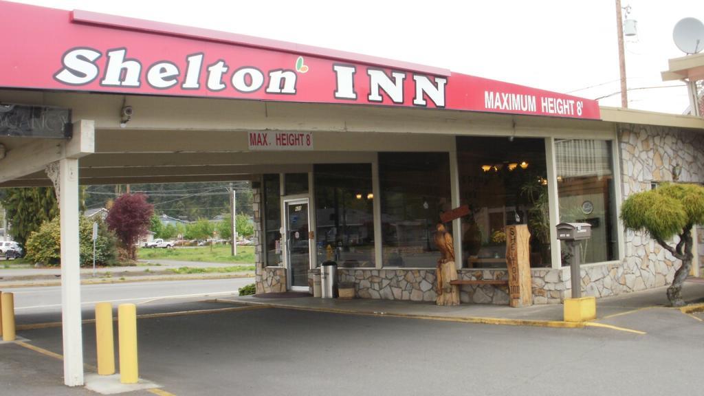 Shelton Inn Eksteriør bilde