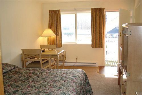 Shelton Inn Eksteriør bilde